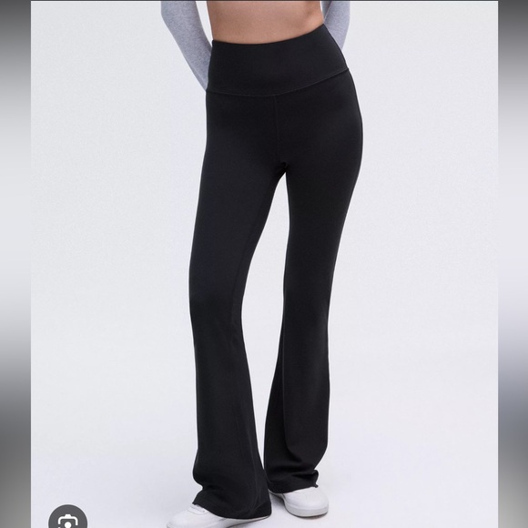 Lululemon Groove Nulu Super-High-Rise Flared Pant, Black